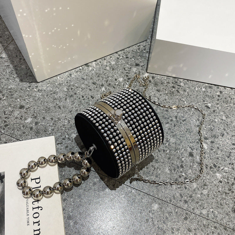 Diamond-studded Pearl Hand Crossbody Bag
