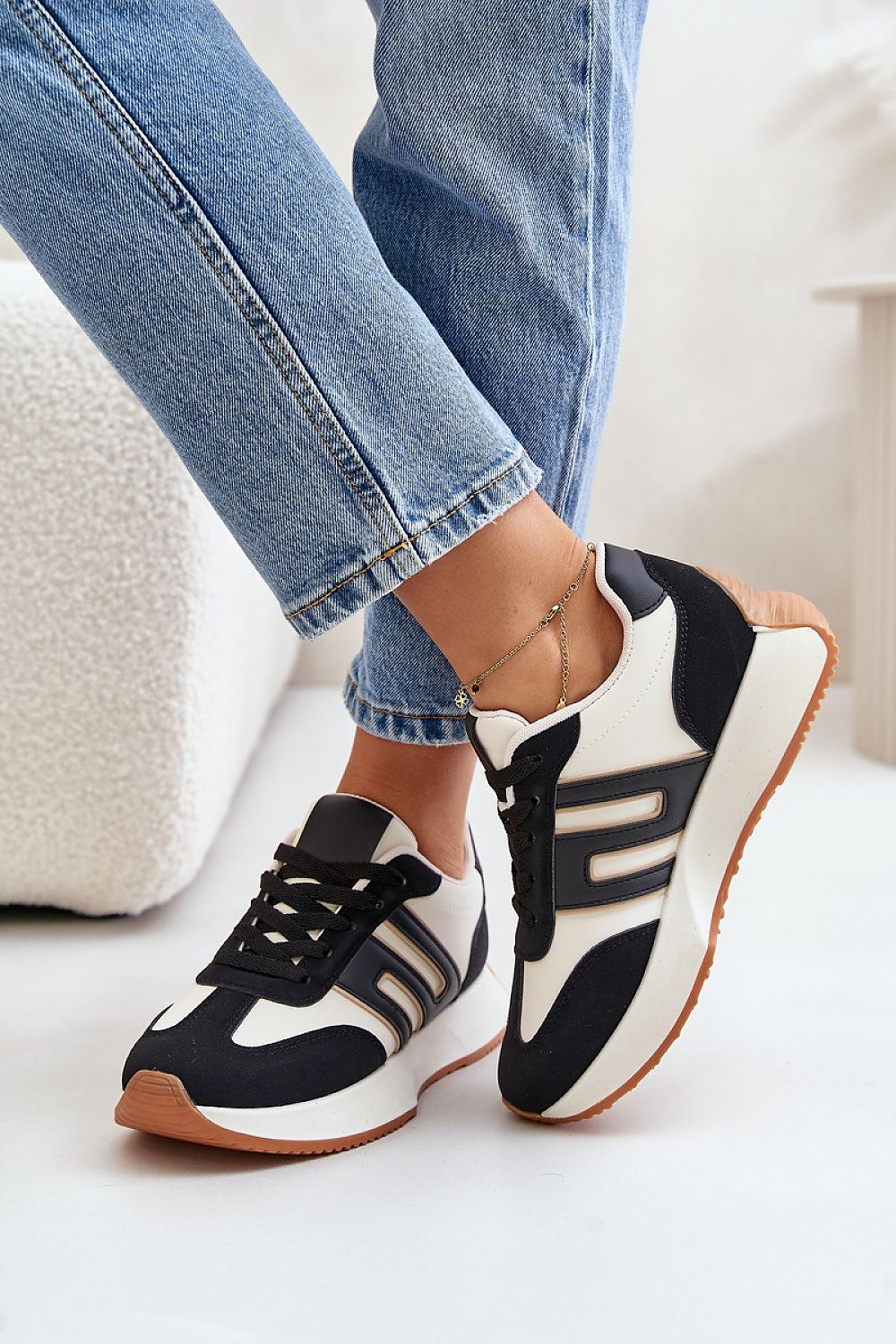 Casual Sport Shoes.