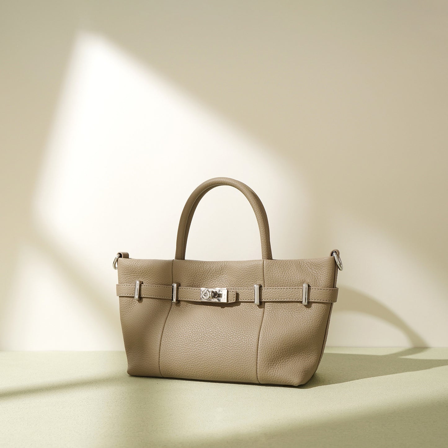 Lychee Pattern Cowhide Shoulder Handbag