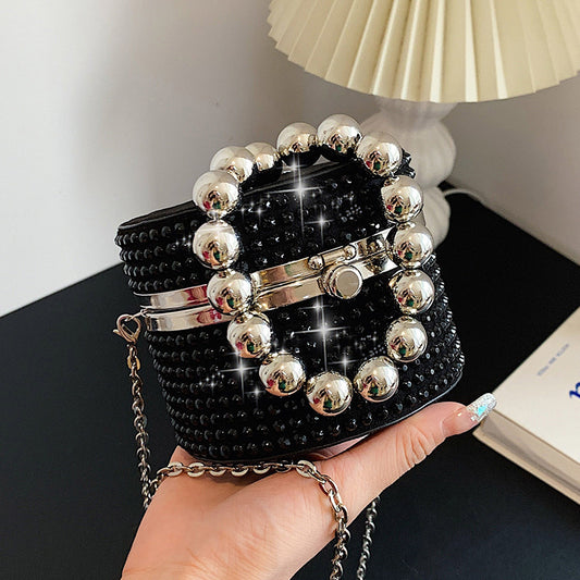 Diamond-studded Pearl Hand Crossbody Bag