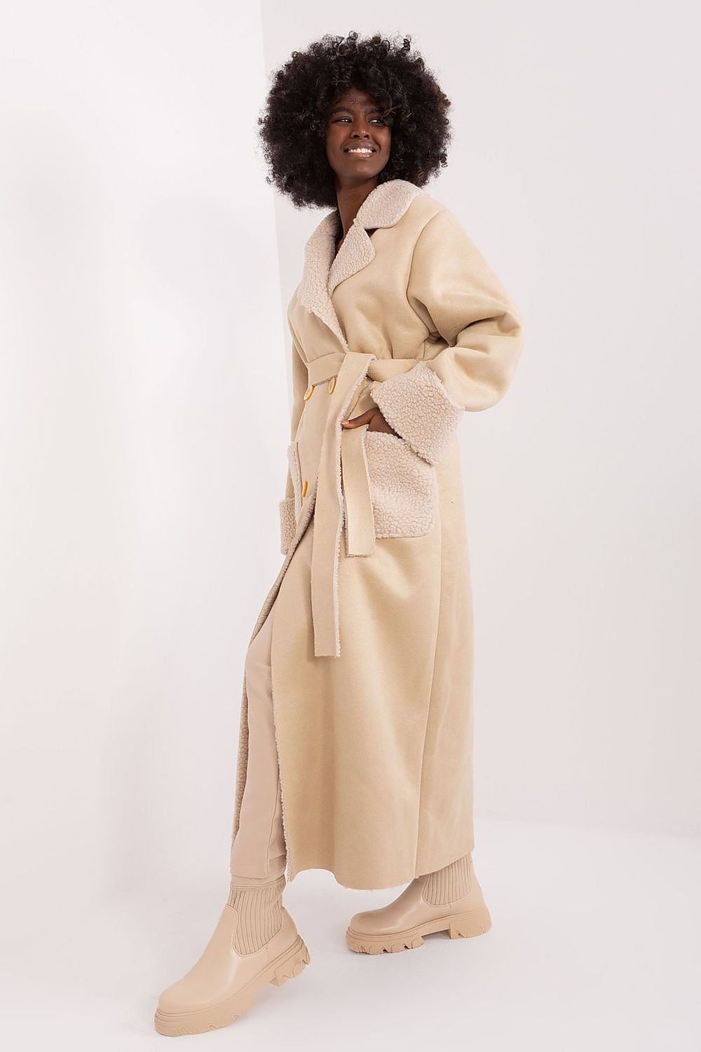Coat model 191138 Lakerta