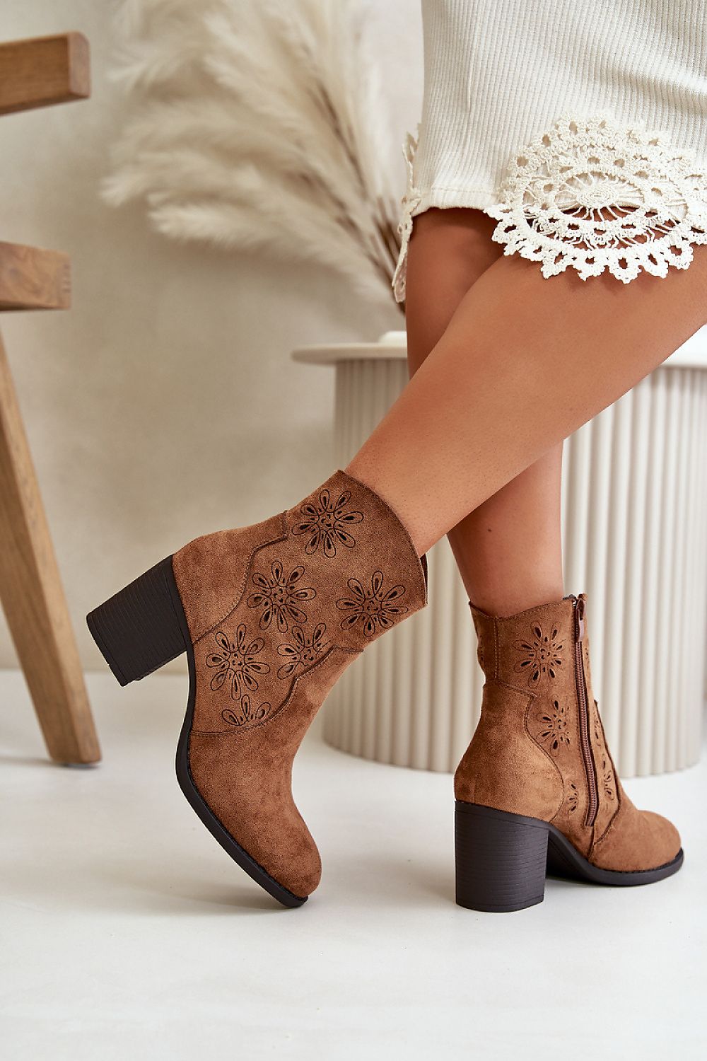 Heel boots model 201163 Step in style