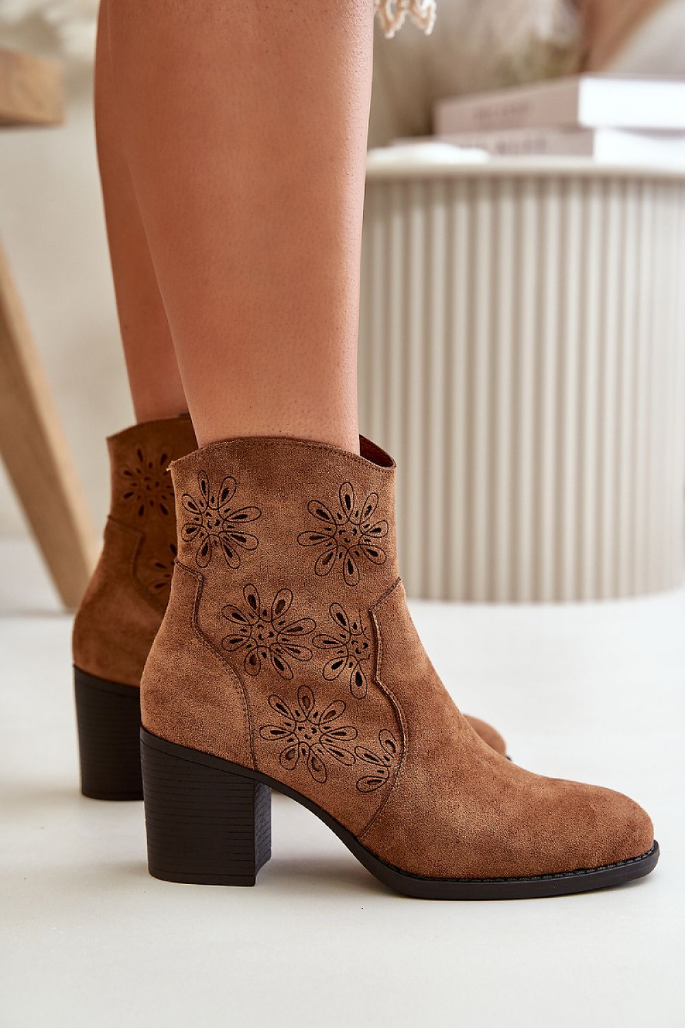 Heel boots model 201163 Step in style
