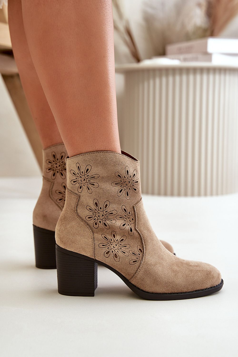 Heel boots model 201163 Step in style