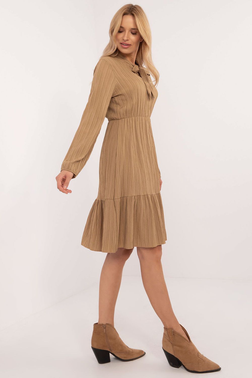 Daydress model 202312 Och Bella