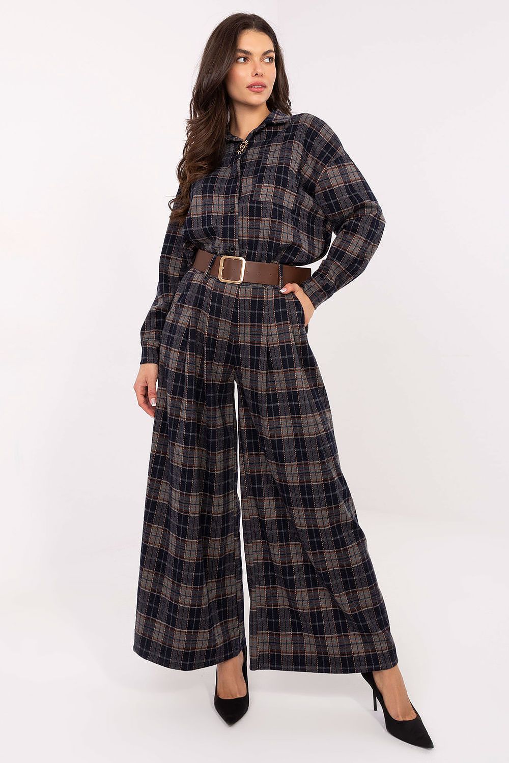  Women trousers model 220033 Italy Moda 