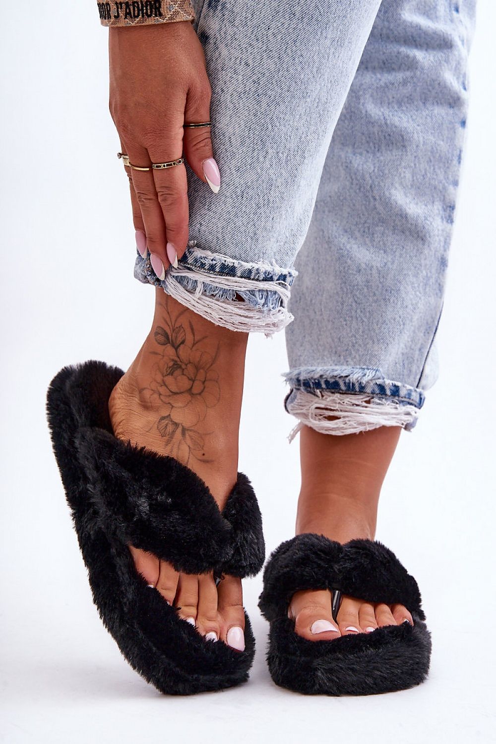 Fur Top flip-flops